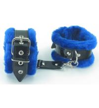 Меховые оковы на ноги BDSM Light