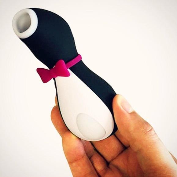 Satisfyer Pro Penguin - вакуум-волновая стимуляция клитора. Фото секс-шоп Jero.kz Satisfyer Pro Penguin - вакуум-волновая стимуляция клитора. Фото секс-шоп Jero.kz