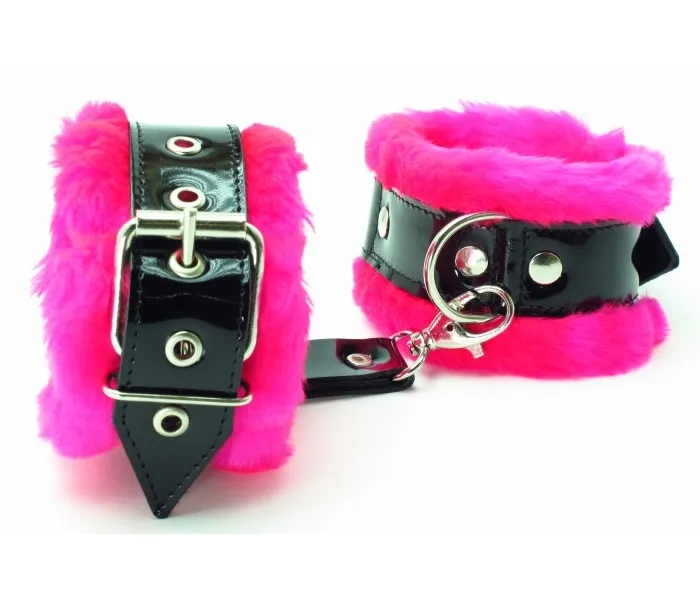Меховые оковы на ноги BDSM Light
