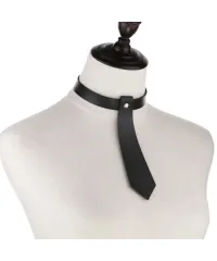 Чокер в виде галстука в красном и чёрном цветах