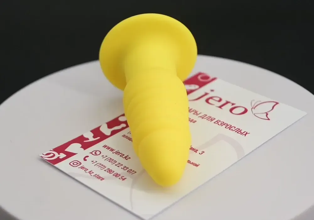 Желтая анальная втулка Lancy - круговое видео