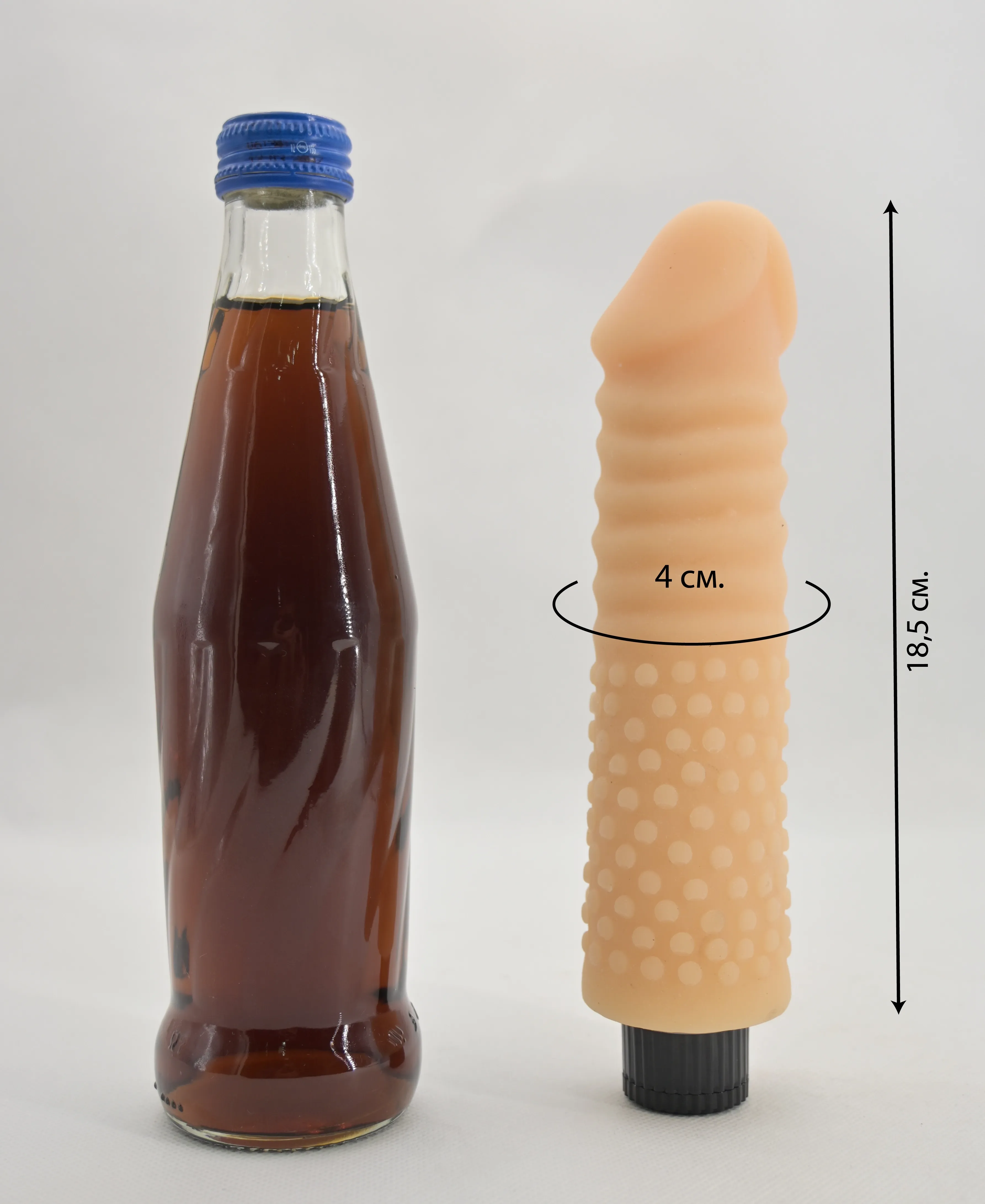 Размеры Real Touch XXX #5 и сравнение вибратора со стеклянной бутылкой 0,33