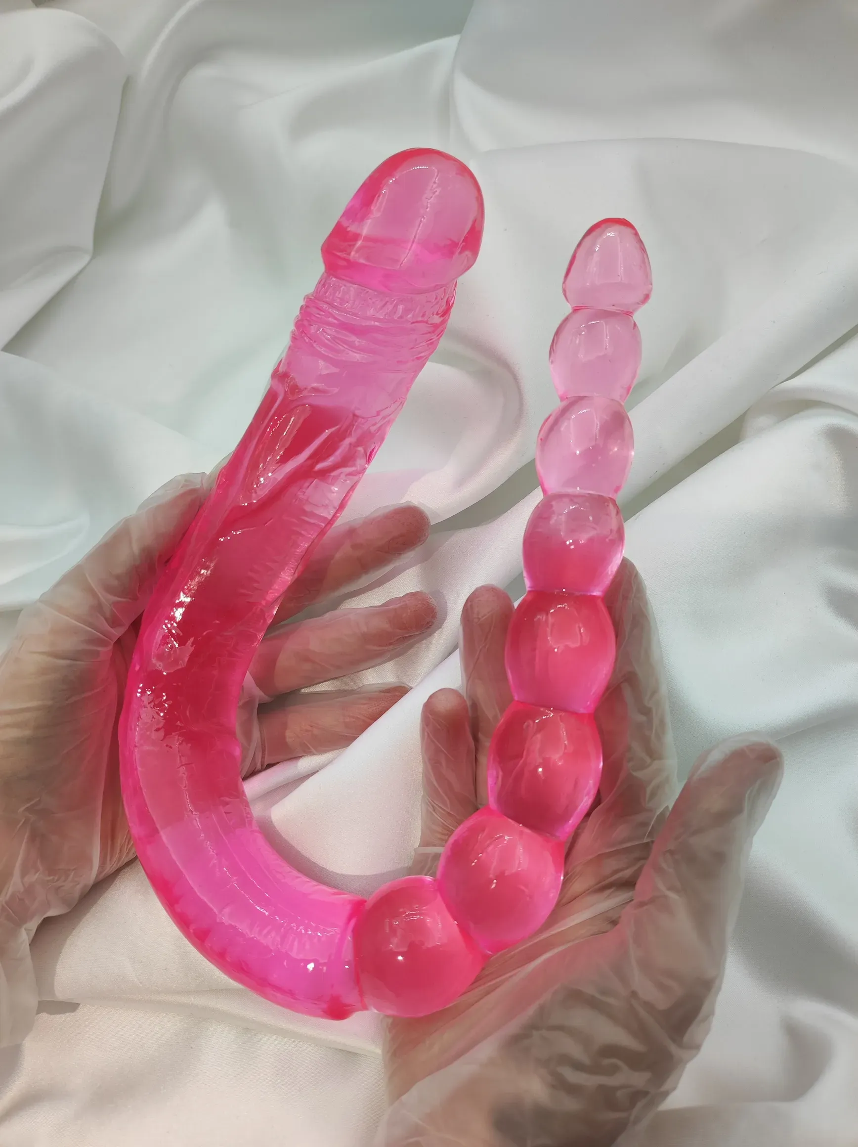 размер секс-игрушки в руках